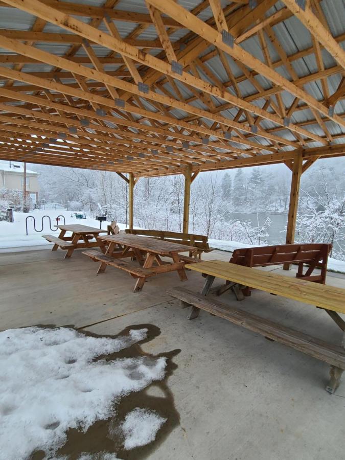 Endless Mountain Adventure Villa Renovo Exterior photo